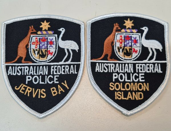 POST WW2 ERA OBSOLETE AUSTRALIAN FEDERAL POLICE FORCE UNIFORM PATCHES