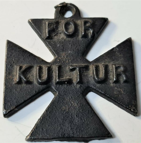VINTAGE & RARE WW1 BRITISH MADE PROPAGANDA IRON CROSS MEDAL FIRST WORLD WAR