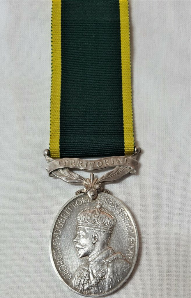 WW1 BRITISH TERRITORIAL EFFICIENCY MEDAL .B HISCOX 4TH SOMERSET LIGHT INFANTRY - Image 2