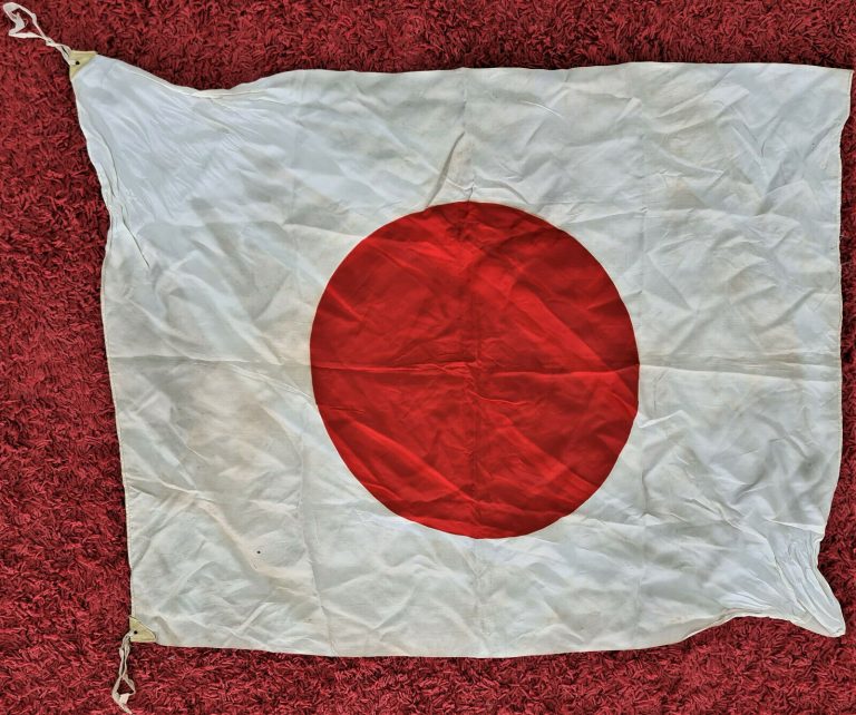 World War JAPANESE ARMY FLAG SIGNED SILK SOUVENIR BRING BACK LOT #10 - Image 4