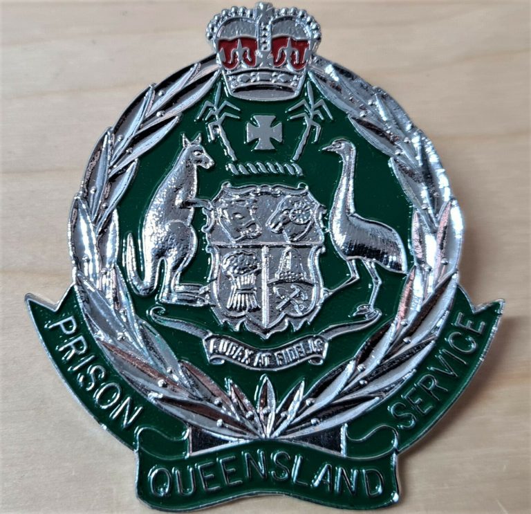 1980's era Queensland Prison Services uniform peaked cap badge - Image 2