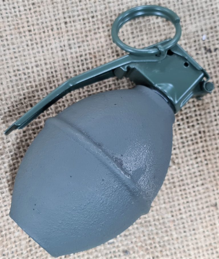 REPLICA M26 US AUSTRALIAN ARMY TOY 'LEMON' GRENADE COSPLAY - Image 3