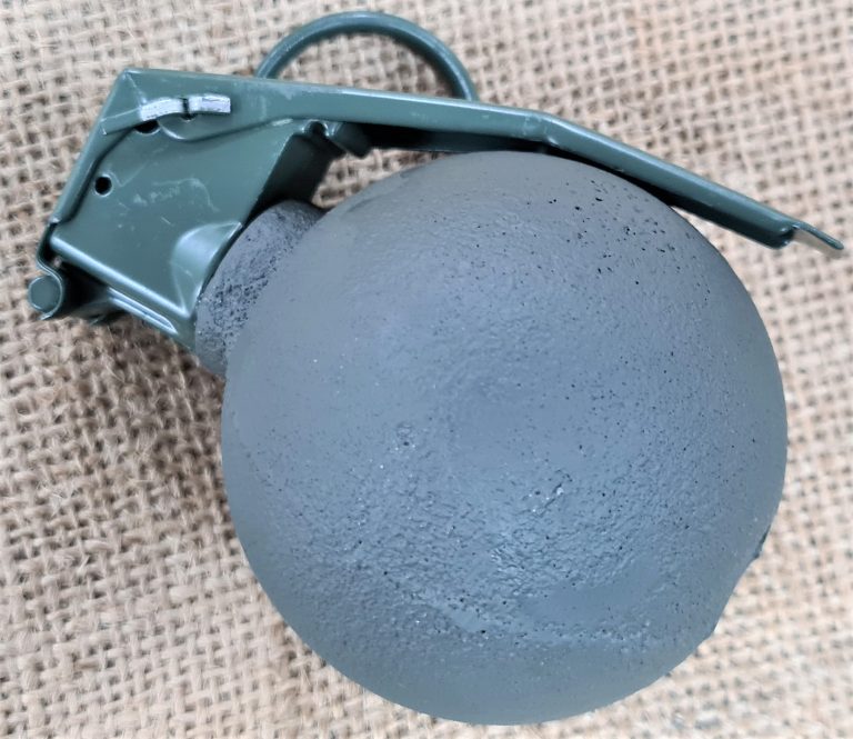 REPLICA M67 US AUSTRALIAN ARMY TOY 'BALL' GRENADE COSPLAY - Image 3