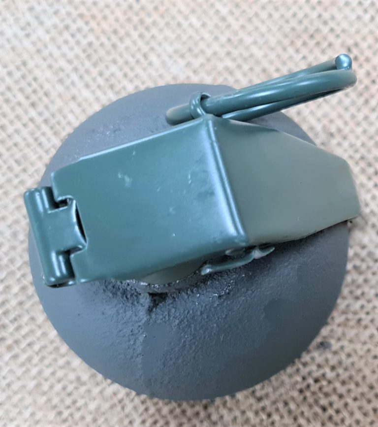 REPLICA M67 US AUSTRALIAN ARMY TOY 'BALL' GRENADE COSPLAY - Image 4