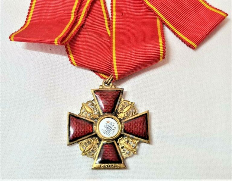 Russian Imperial Order of St Anne (Civil Division) 3rd Class Neck Badge Medal Tsar - Image 3