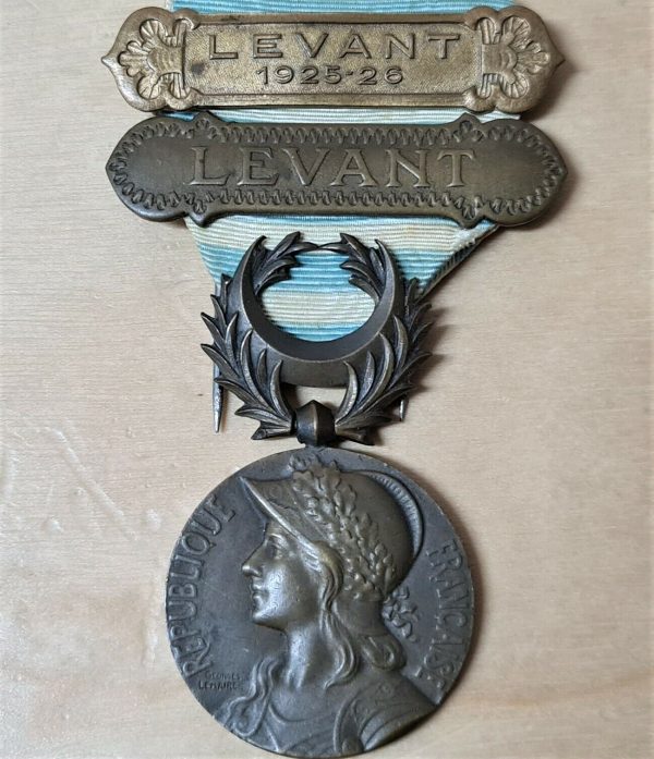 POST WW1 FRENCH SYRIA CAMPAIGN MEDAL LEVANT & 1925-26 CLASPS ARMY MILITARY