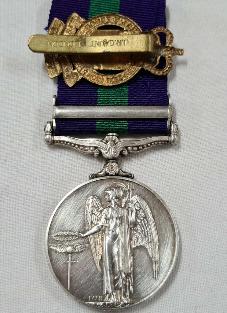 POST WW2 BRITISH GENERAL SERVICE MEDAL & BADGE MALAYA RAOC WITH DOCUMENT HARROP - Image 7