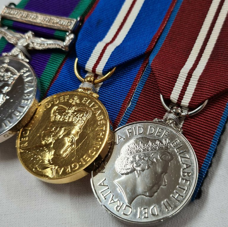 POST WW2 BRITISH GENERAL SERVICE MEDAL & JUBILEE MEDALS PTE L.N.HARRISON 2ND QUEEN'S REGIMENT - Image 4