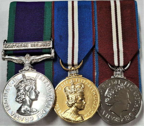 POST WW2 BRITISH GENERAL SERVICE MEDAL & JUBILEE MEDALS 2ND QUEEN'S REGIMENT