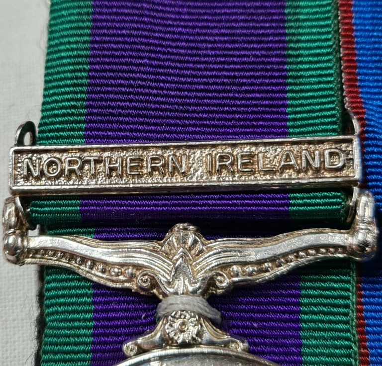 POST WW2 BRITISH GENERAL SERVICE MEDAL & JUBILEE MEDALS PTE L.N.HARRISON 2ND QUEEN'S REGIMENT - Image 3