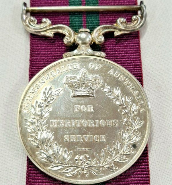 Post WW2 Australia Meritorious Service Medal (EIIR) Army Navy Air Force