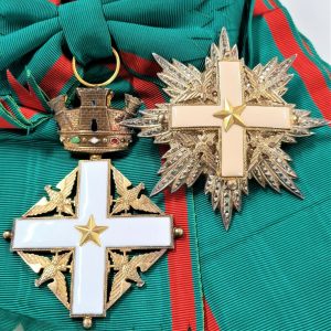 Post WW2 Order of Merit Grand Cross Order Merit Italian Republic medal badge set