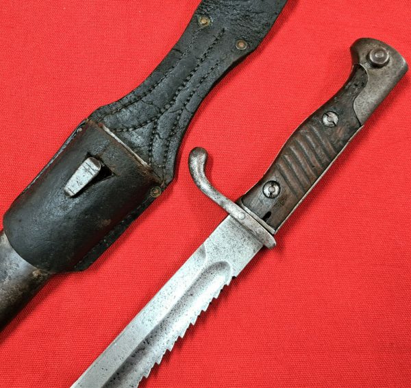 RARE WW1 GERMAN ARMY 98/05 MAUSER SAWBACK BUTCHER BAYONET & SCABBARD JA HENKELS