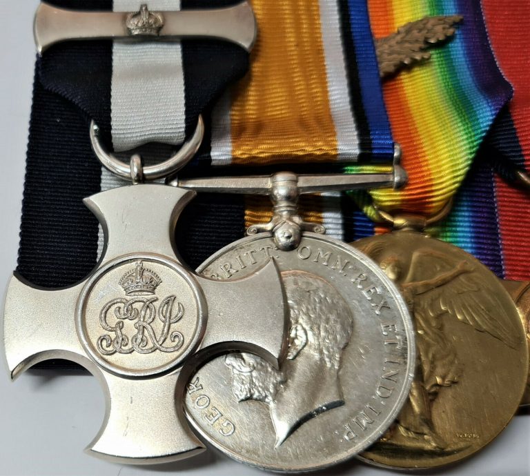 BRITISH DISTINGUISHED SERVICE CROSS & BAR MEDAL GROUP COMMODORE MACRAE DSC WW1 & WW2 - SUBMARINE ACTION - Image 3