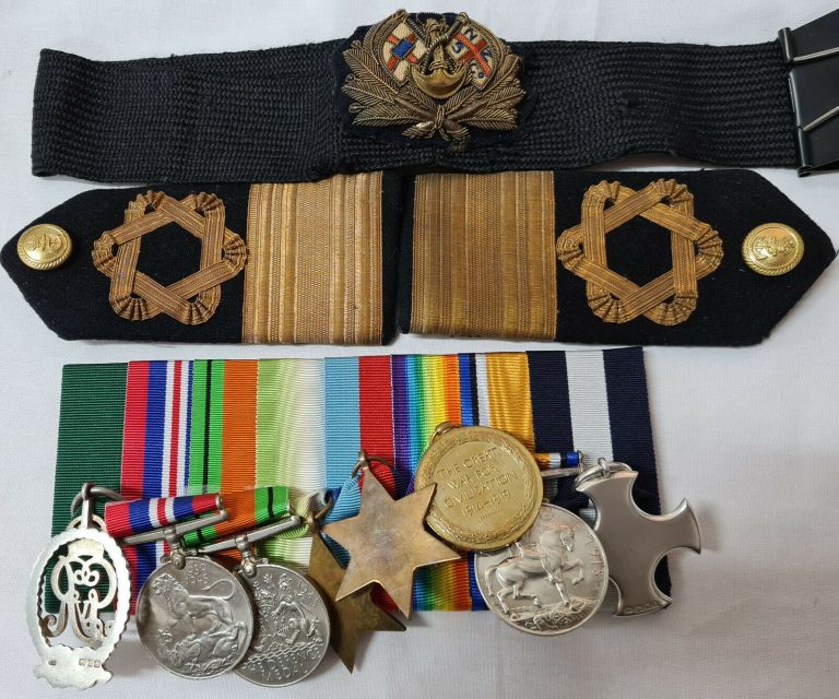 BRITISH DISTINGUISHED SERVICE CROSS & BAR MEDAL GROUP COMMODORE MACRAE DSC WW1 & WW2 - SUBMARINE ACTION - Image 6