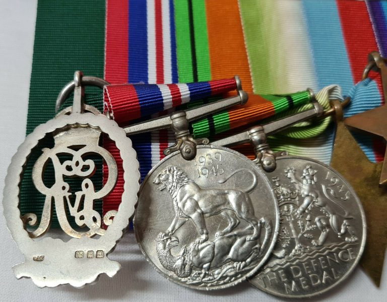 BRITISH DISTINGUISHED SERVICE CROSS & BAR MEDAL GROUP COMMODORE MACRAE DSC WW1 & WW2 - SUBMARINE ACTION - Image 7