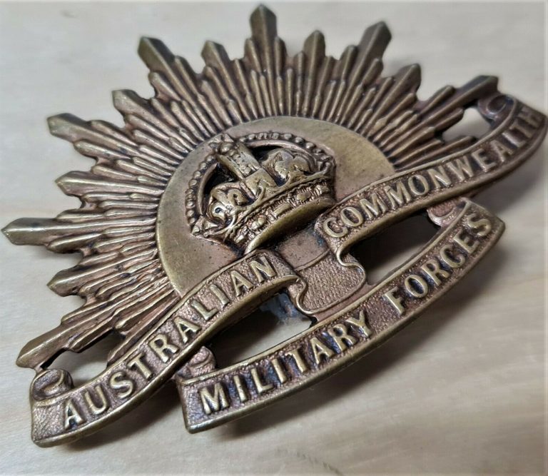 AUSTRALIAN ANZAC WW1 & WW2 RISING SUN UNIFORM HAT OR CAP BADGE STOKES - Image 3