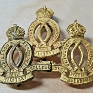 POST WW2 VINTAGE 1948-53 AUSTRALIAN ARMY DUNTRRON COLLEGE RMC UNIFORM BADGES