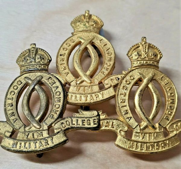 POST WW2 VINTAGE 1948-53 AUSTRALIAN ARMY DUNTRRON COLLEGE RMC UNIFORM BADGES