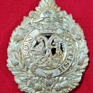 POST WW2 VINTAGE 1953-60 AUSTRALIAN ARMY BYRON SCOTTISH UNIFORM CAP BADGE AIF