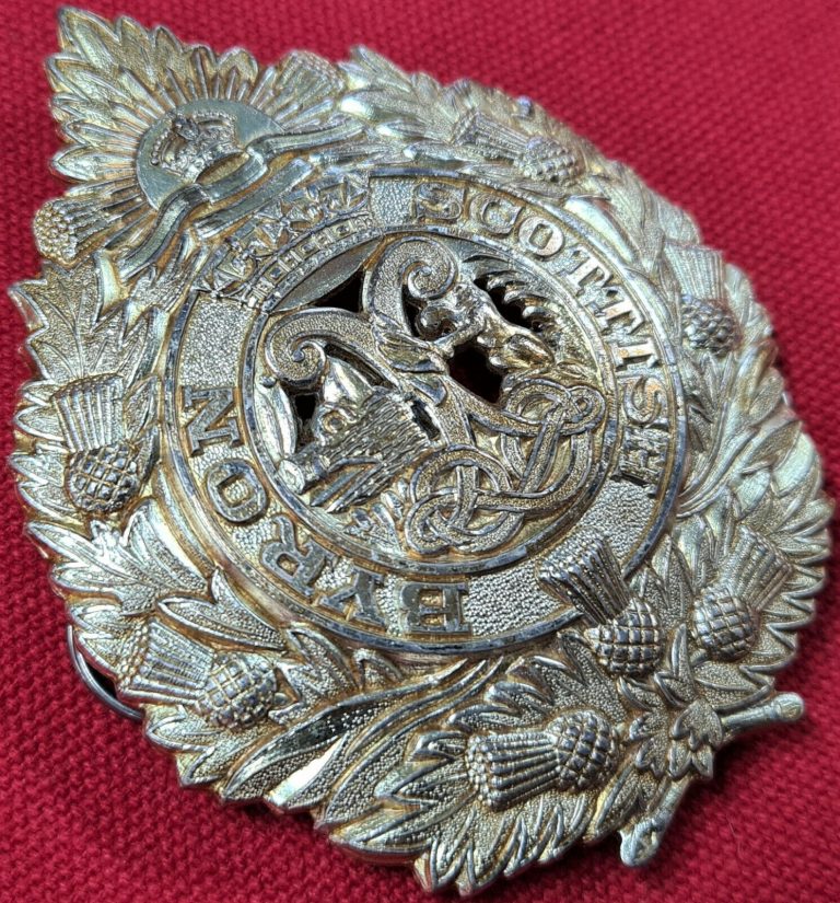 POST WW2 VINTAGE 1953-60 AUSTRALIAN ARMY BYRON SCOTTISH UNIFORM CAP BADGE AIF - Image 2