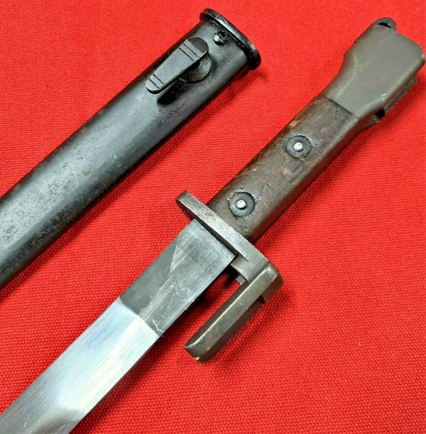 RARE AUSTRALIAN ARMY FN RIFLE X2E1 TRIAL BAYONET & SCABBARD POST WW2