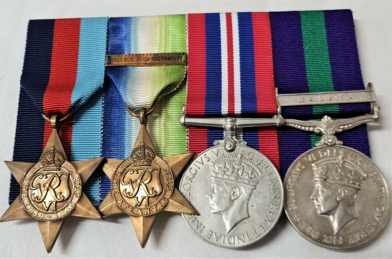 RARE WW2 NAVY & 13/18 HUSSARS LANDING CRAFT MALAYA ARMOURDED CAR MEDALS SILCOCK - Image 10