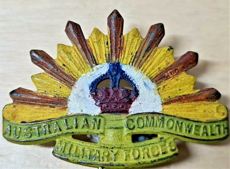 *SAND CAST* AUSTRALIAN ANZAC WW1 & WW2 RISING SUN UNIFORM COLLAR BADGE - Image 3