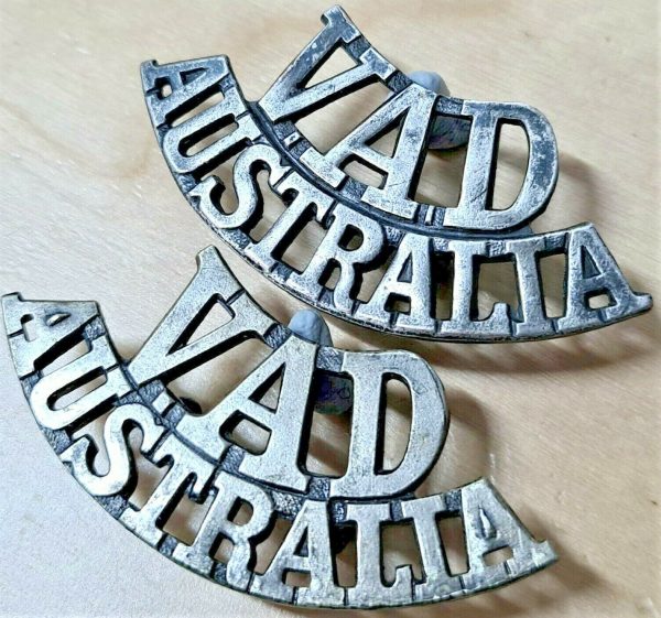 WW2 VINTAGE VOLUNTARY AID DETACHMENT AUSTRALIAN UNIFORM SHOULDER BADGES STOKES