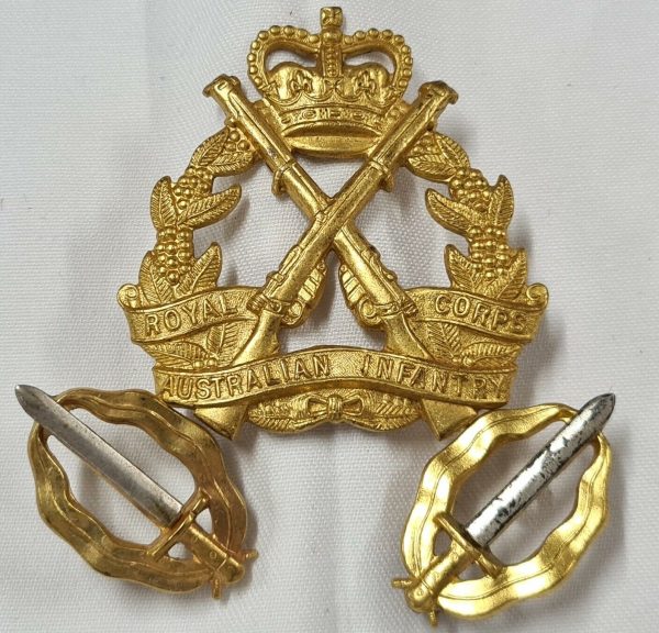 1953-60 ROYAL AUSTRALIAN INFANTRY CORPS UNIFORM CAP BADGE SET VIETNAM WAR