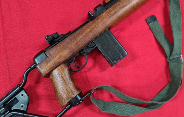 US M1 CARBINE 1944 PARATROOPERS FOLDING STOCK RIFLE WITH SLING DENIX REPLICA 1132/C - Image 7