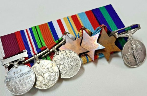 DUNKIRK & MULTI CAMPAIGN WW2 MEDALS 3185007 SERGEANT BURNS SEAFORTHS,  KOSB & MILITARY POLICE - Image 10