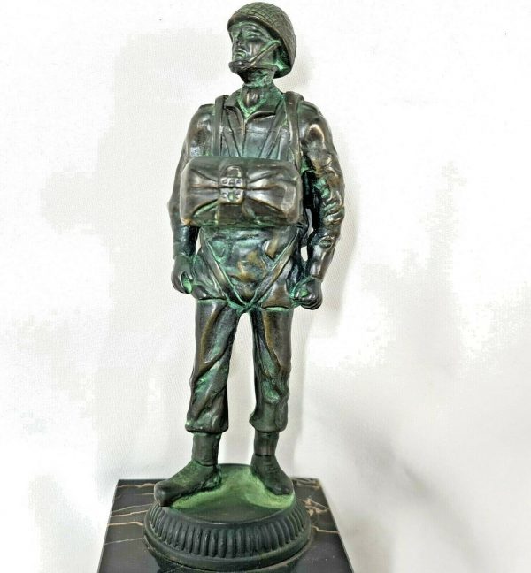 POST WW2 ERA BRITISH ARMY BRONZE PARATROOPER ON MARBLE STATUE