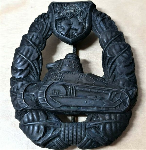 RARE PRE WW2 CZECHOSLOVAKIA ARMY UNIFORM TANK BATTLE BADGE IN BRONZE