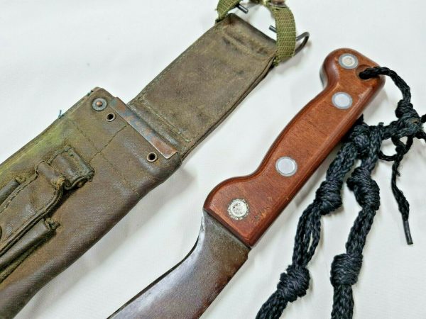 VIETNAM WAR ERA AUSTRALIAN ARMY UNIFORM MACHETE & SCABBARD 1969 DATED