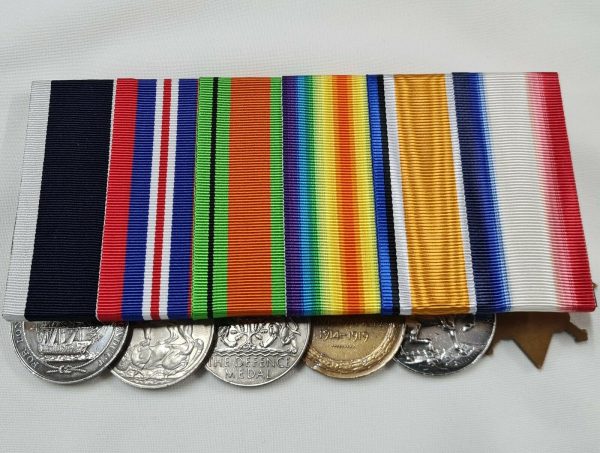 WW1 & WW2 ROYAL NAVY LONG SERVICE MEDALS J.20283 PETTY OFFICER GEORGE HATCH - Image 7