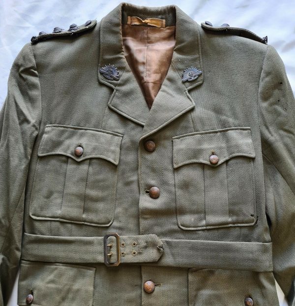 WW2 AUSTRALIAN ARMY OFFICER WOOL UNIFORM SERVICE BLOUSE JACKET WITH BADGES