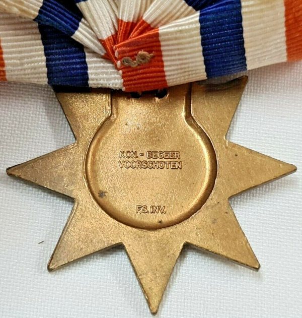 WW2 NETHERLANDS CROSS OF THE ORDER OF PEACE MEDAL INDONESIA - DUTCH EAST INDIES - Image 5