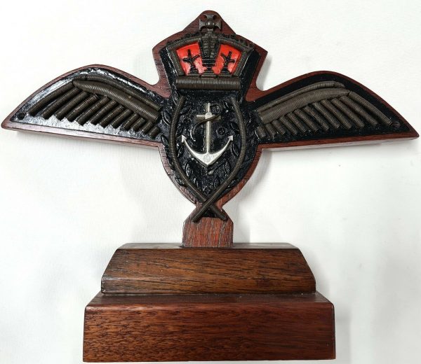 WW2 ROYAL NAVY FLEET AIR ARM METAL & WOOD PRESENTATION PLAQUE - Image 2