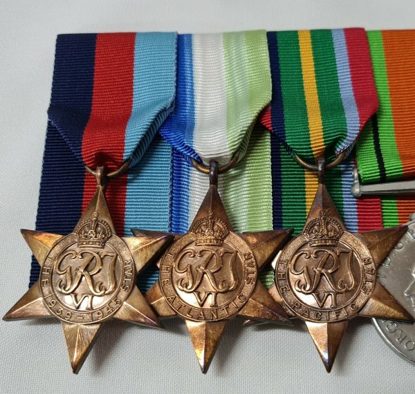 WW2 ROYAL NAVY LONG SERVICE MEDALS MX.48984 CERA MILFORD ATLANTIC AND PACIFIC - Image 3