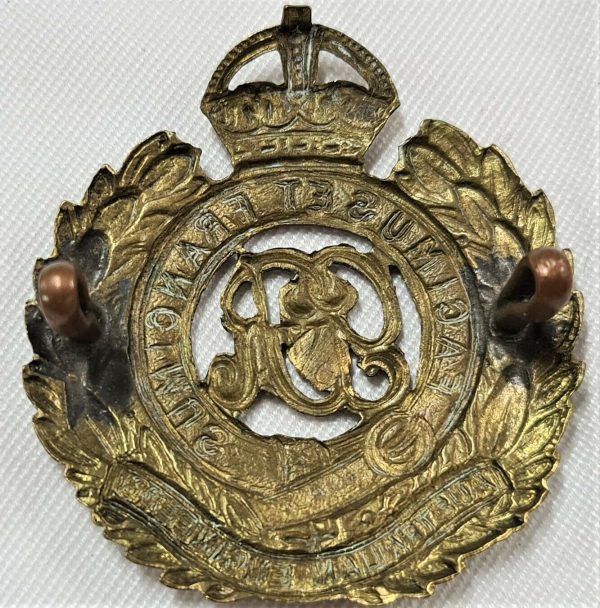 WW2 VINTAGE AUSTRALIAN ARMY ENGINEERS RAE 1930-42 UNIFORM CAP BADGE AIF - Image 3