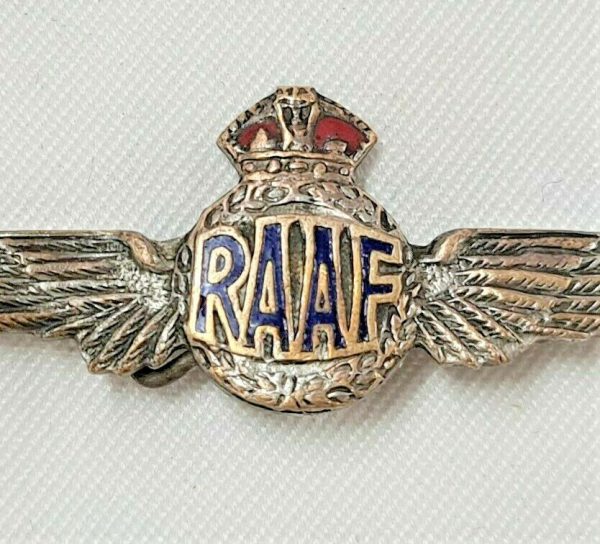 WW2 VINTAGE ROYAL AUSTRALIAN AIR FORCE SWEET HEART WING UNIFORM BADGE