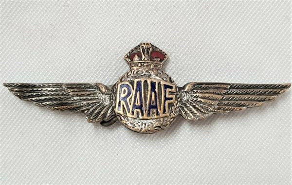 WW2 VINTAGE ROYAL AUSTRALIAN AIR FORCE SWEET HEART WING UNIFORM BADGE - Image 2