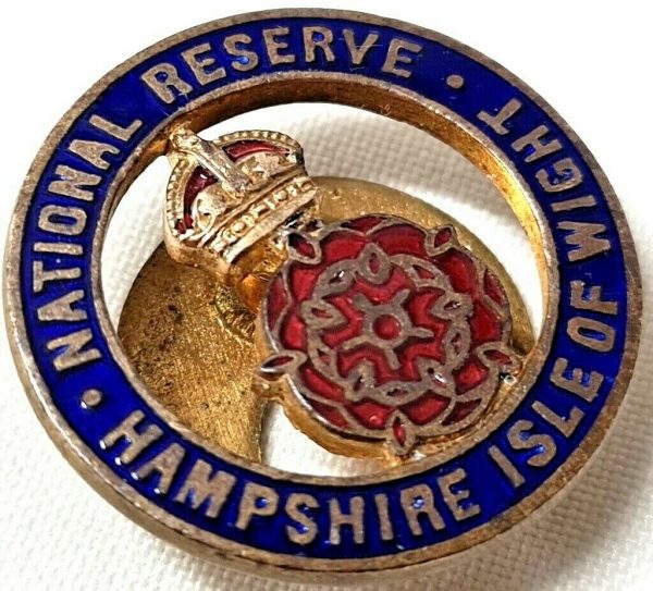 WW1 - WW2 BRITISH ARMY NATIONAL RESERVE HAMPSHIRE ISLE OF WIGHT LAPEL BADGE - Image 3