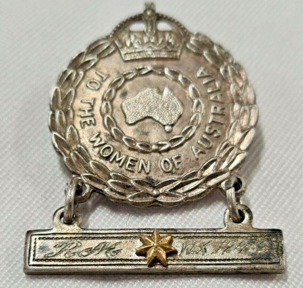 NAMED WX12462 WW2 AUSTRALIAN MOTHER’S & WOMEN’S RELATIVES SON IN SERVICE BADGE