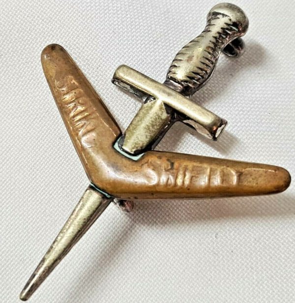 POST WW2 VINTAGE 1953-60 AUSTRALIAN ARMY 1st COMMANDO REGIMENT UNIFORM CAP BADGE