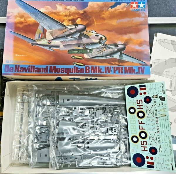 TAMIYA RAF DEHAVILLAND MOSQUITO SET PLASTIC MODEL KIT 1:48 SCALE 1990 AIR FORCE