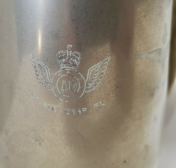 VINTAGE POST WW2 BRITISH ARMY PARACHUTE REGIMENT BEER CUP MUG - Image 3