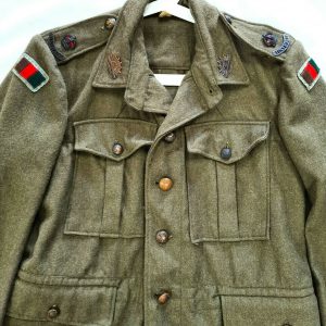 WW2 AUSTRALIAN ARMY WOOL UNIFORM JACKET BADGES 2/6TH CAVALRY COMMANDO REGIMENT