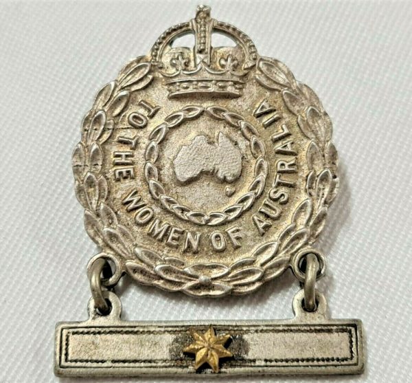 WW2 AUSTRALIAN MOTHER’S & WOMEN’S RELATIVES SON IN SERVICE BADGE A253931